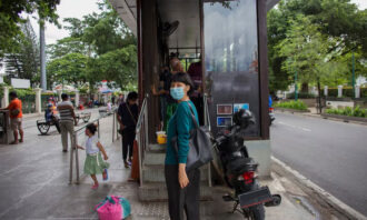 Ketimpangan Akses Layanan